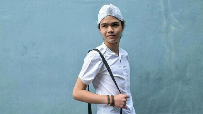 Gantikan Ahmad Dhani di Konser Dewa 19, Dul Berderai Air Mata