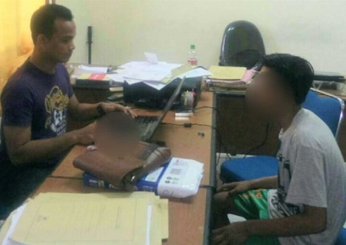 Pria di Dumai Ini Rekam Hubungan Intimnya dengan Siswi Umur 18 Tahun, Baru Ketahuan Saat... 