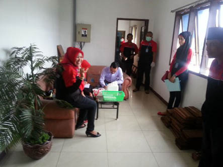 GM dan Karyawan Wilmar Tes Urine Bersama BNK Dumai