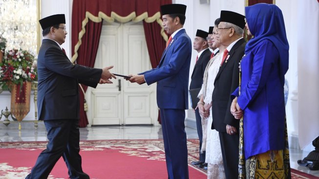 Ngaku Tak Goyah Prabowo jadi Menhan, Fadli Zon Tetap Kritik Jokowi 