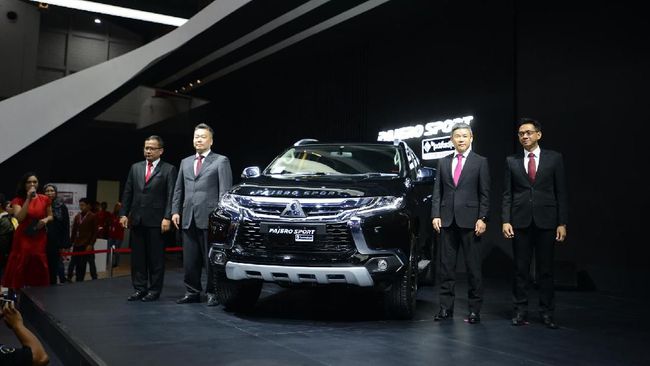 Pajero Sport Rockford Fosgate Manjakan Penghuni Kabin 