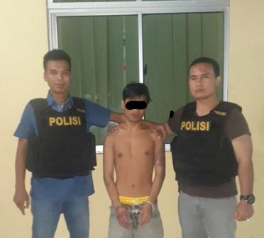Seorang Warga Nekat Bakar Teman Wanitanya 