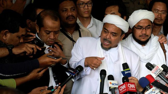 Rizieq Shihab Tantang Polisi Lewat Praperadilan 