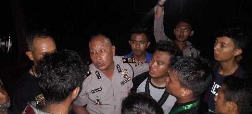 Mahasiswa Minta Ditemui Walikota Dumai Zulkifli As Malam Ini Juga