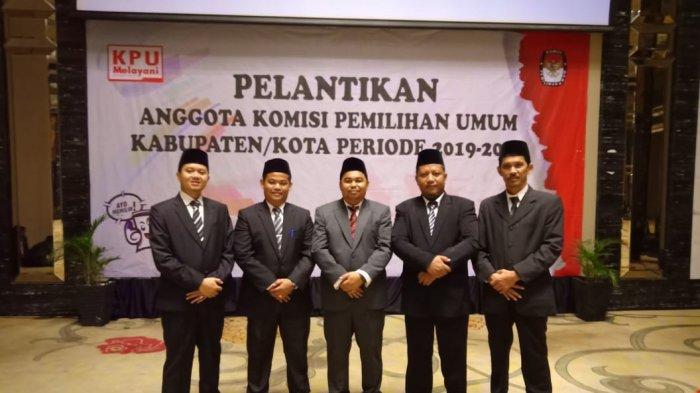 Selasa Malam Komisioner KPU Pelalawan Riau Dilantik di Bandung 