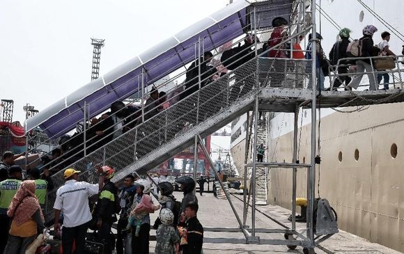 Tiket Pesawat Mahal, Pemudik via Laut di Sumsel Melonjak