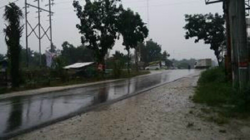 Diguyur Hujan 30 Menit, Kabut Asap di Kota Siak Menipis
