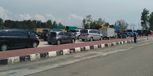 Warga Kecewa, Perbaikan Roro I di Bengkalis Picu Antrean Panjang