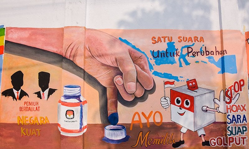 KPU ganti logistik Pemilu di Inhil yang jatuh ke sungai 