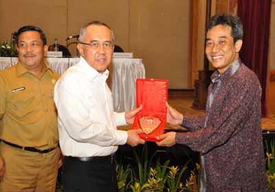 KPK Gelar Rakor Bersama Dispenda Riau 