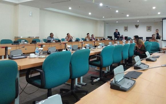 Tak Ada Laptop, Rapat Pansus Wagub DKI Ditunda