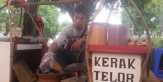 Pedagang Kerak Telor Ini Berbagi Resep dan Bumbu Rahasia