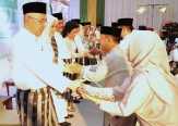Warga Antusias Hadiri Berlebaran di Rumah Dinas Gubernur Riau