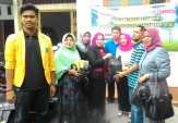 Forum Perempuan Parlemen DPRD Kota Pekanbaru Beri Bantuan Korban Kabut Asap
