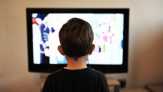 Efek Buruk Iklan Televisi Bagi Kesehatan Anak