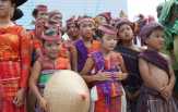 Ribuan 'Ulos' Padati Karnaval Kemerdekaan Danau Toba