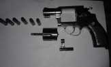 2 Murid SD di Tandun Rohul Temukan Pistol Air Softgun dan Peluru di Bawah Jembatan