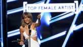 Taylor Swift 'Incar' Zac Efron, Calvin Harris 'Kencani' JLo