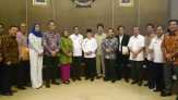 Team Panitia Kerja Masyarakat Ekonomi Asean RI Bahas Persoalan Riau