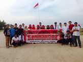 Menembus Semangat, Mahasiswa Dumai dan Masyarakat Gelar Upacara HUT RI di Pantai Sepahat