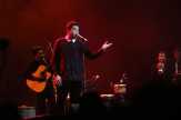 Tulus Membayangkan Kerinduan di 'Ruang Sendiri'