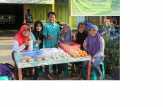 Pelajar Jual Takjil untuk Galang Dana