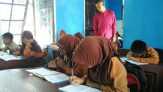 Kekurangan RKB, Murid SDN 028 Rambah Numpang Belajar di Kantor KNPI Rohul