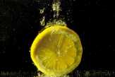 Mitos Manfaat Air Lemon