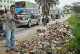 Sampah Menumpuk Dimana-Mana, Gaji Nunggak Dua Bulan, Ratusan Karyawan PT MIG Mogok Lagi