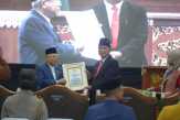 Wapres Ma’ruf Amin Terima Gelar Bapak Ekonomi Syariah Indonesia