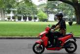 MPR: Motor listrik bertanda tangan Presiden dilelang di konser virtual