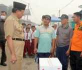 Bupati Inhil Serahkan Bantuan