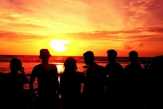 Senja Merah Merona dari Desa Sawarna