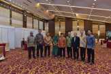 Bank Riau Kepri Berikan Beasiswa S2 Untuk Sembilan Pegawainya