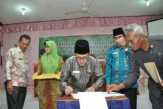 Pemko Dumai Serahkan Hibah Tanah ke Kantor Kemenag