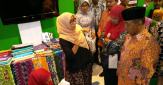 Hiasi Pelalawan Expo 2016, Bupati Harris Apresiasi Batik Bono Andalan