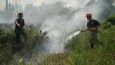 Lahan Kosong Dekat Pemukiman di Pasirpangaraian Terbakar