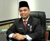 Walikota Pekanbaru Teken Perwako IMB Sementara