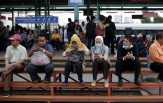 Bangku Tunggu KRL Mirip Jemuran Handuk, PT KAI Kaji Evaluasi