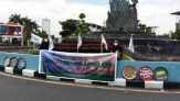 Tuntut SP3 Karlahut Dicabut, Tiga Aktivis Walhi Gelar Aksi Tutup Mulut Minta Kapolda Riau Dicopot
