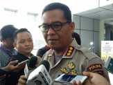 Haris Beraksi Sendiri