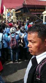 Polda Riau Digoncang, Kembali Diserbu Mahasiswa
