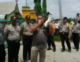 Tuntut Tinjau Ulang Izin, Tiga Ormas di Pelalawan Demo PT MUP