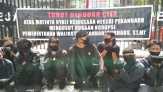 Kejaksaan Negeri Pekanbaru ‘Dihadiahi’ Keranda Mayat