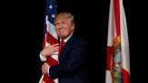 Donald Trump Ingin Adu Jotos dengan Wapres AS Joe Biden