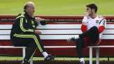 Iniesta Dikagetkan Pertengkaran Casillas-Del Bosque