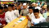 Peti Jenazah Almarhum Ridho Alhafiz Tiba, Isak Tangis Ribuan Pelayat Pecah