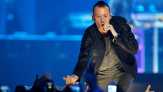 Ada Panggung Musikal di Upacara Pemakaman Chester Bennington
