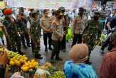 Kapolri dan Panglima TNI Kunjungi Pasar dan Mal di Semarang