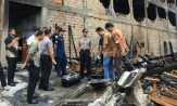 Tim Puslabfor Cabang Medan Olah TKP Kebakaran di Selatpanjang